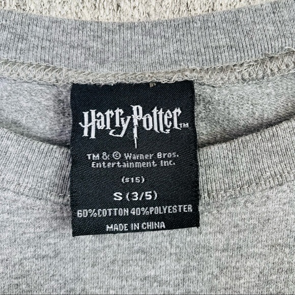 Harry Potter Hogwarts Wizard in Training Sweatshirt Graphic Shirt Juniors Size S - Picture 7 of 9
